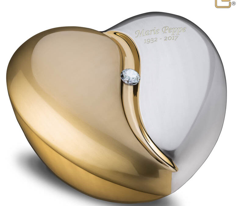 Grote HeartFelt urn in hartvorm van geborsteld goud met glimmend zilver – Keuze uit 2 kleuren