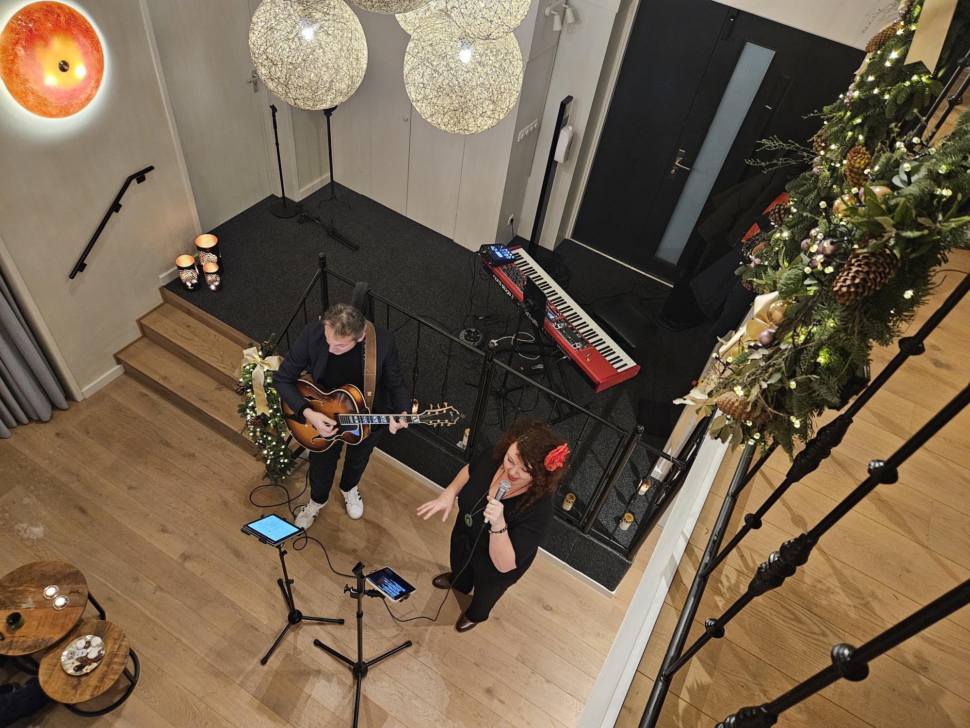 Huissen bij Kaarslicht