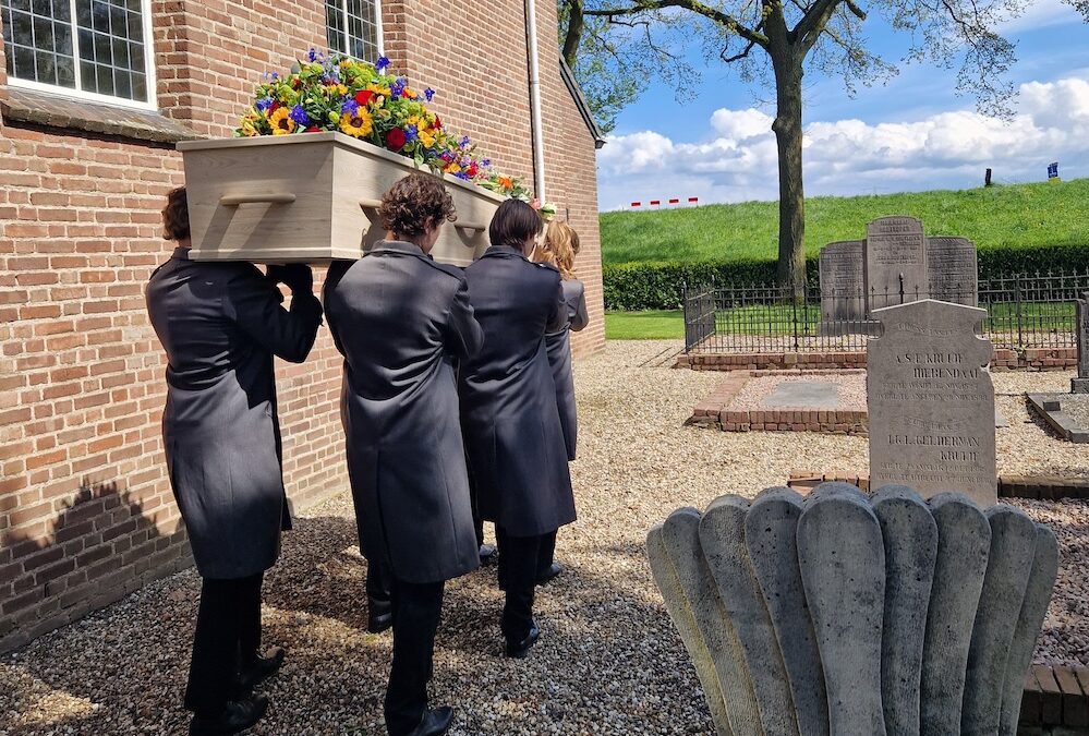 “Het mooiste moment van de dag was het loopje van de kerk naar het graf.”